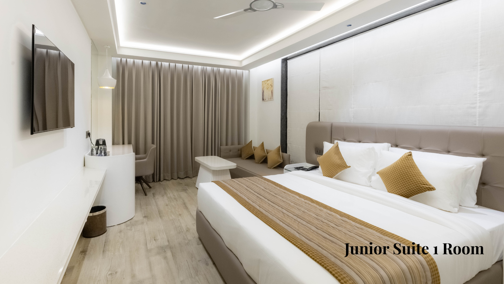 Junior Suite 1 Room